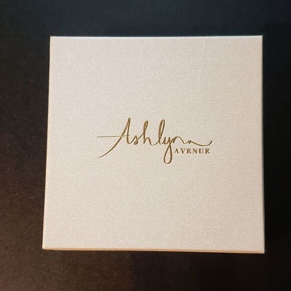 Ashlyn Avenue yellow gold 18k plated size 8 - Picture 4 of 8